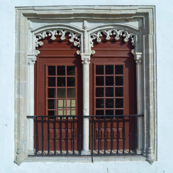 Parques de Sintra - Conservação e Restauro das Caixilharias do Palácio Nacional de Sintra