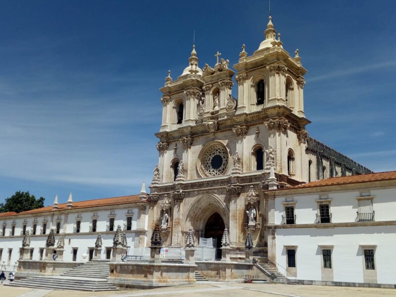 Mosteiro de Alcobaça - Conservação da Fachada Poente e da Fachada Norte Rebocada
