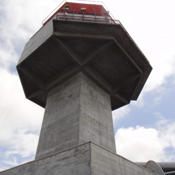 Edifício da Torre de Controlo do Aeroporto Sá Carneiro