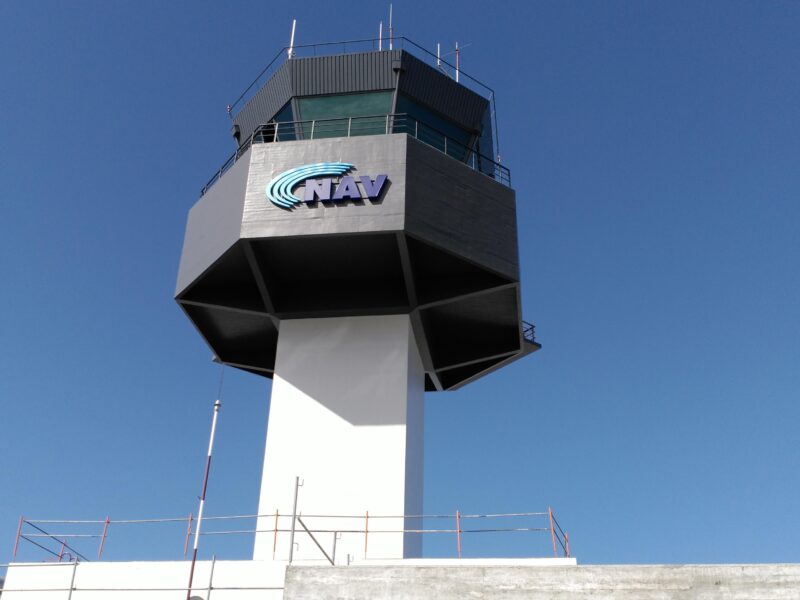 Edifício da Torre de Controlo do Aeroporto Sá Carneiro