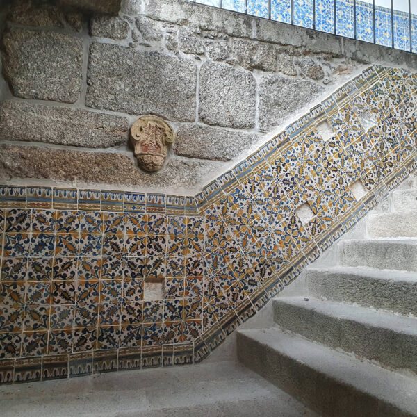 Município de Viseu | Conservação e restauro do património azulejar do Museu Almeida Moreira