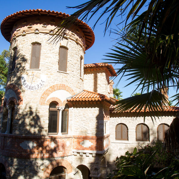 Recuperação das Fachadas e Coberturas da Villa Sassetti-Quinta da Amizade